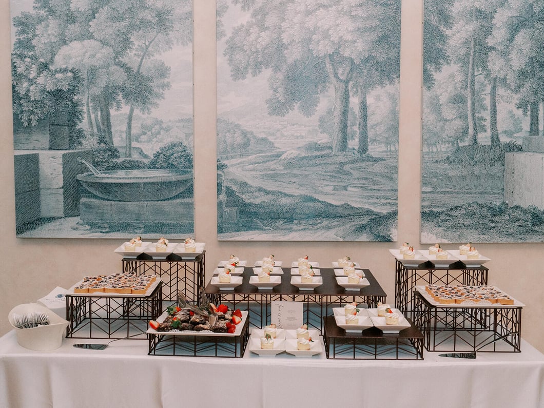 Bella-Collina-Dessert-display-ballroom