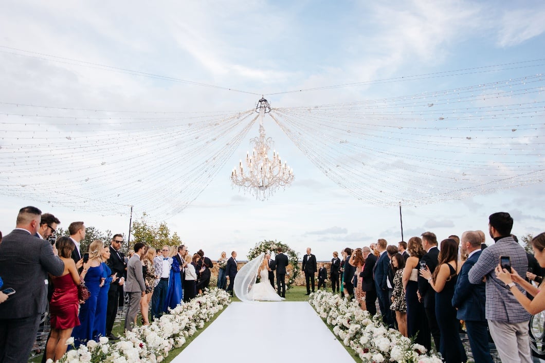 7 Advantages of Choosing On-Site Services for Your Wedding or Event