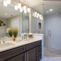 3 Bedroom / 2 Bedroom + Den Suite -  Master Bath
